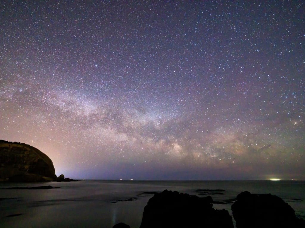 天の川と海