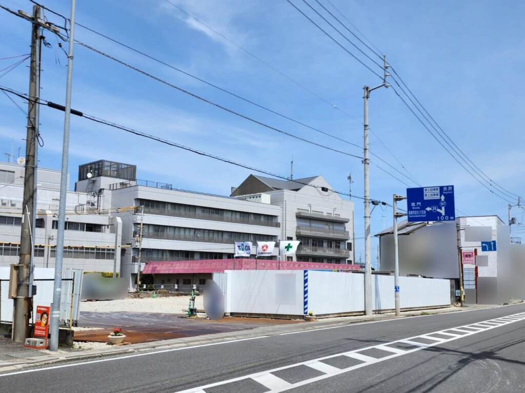 「阿波銀行 松茂店」の移転予定先で工事中の現場