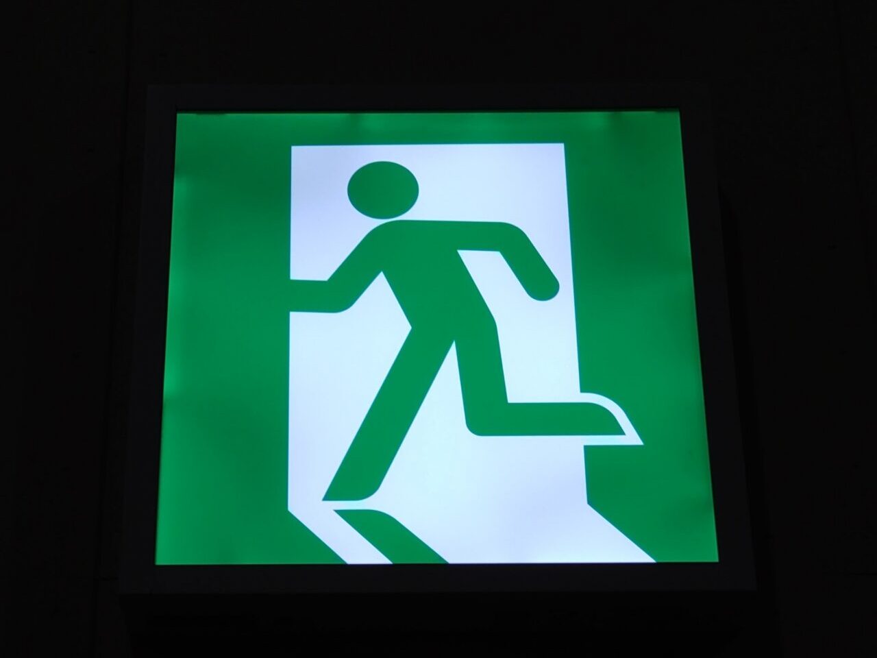 「非常口」イメージ