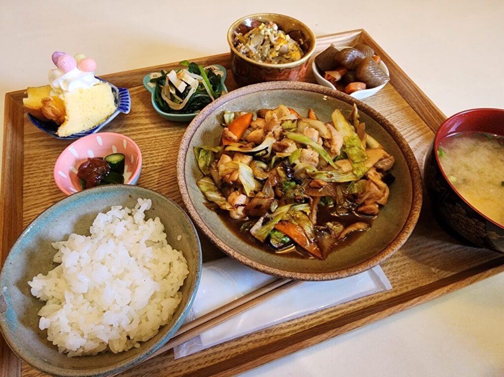 「おうちごはんikumiy」野菜炒め（ごはん少なめ）