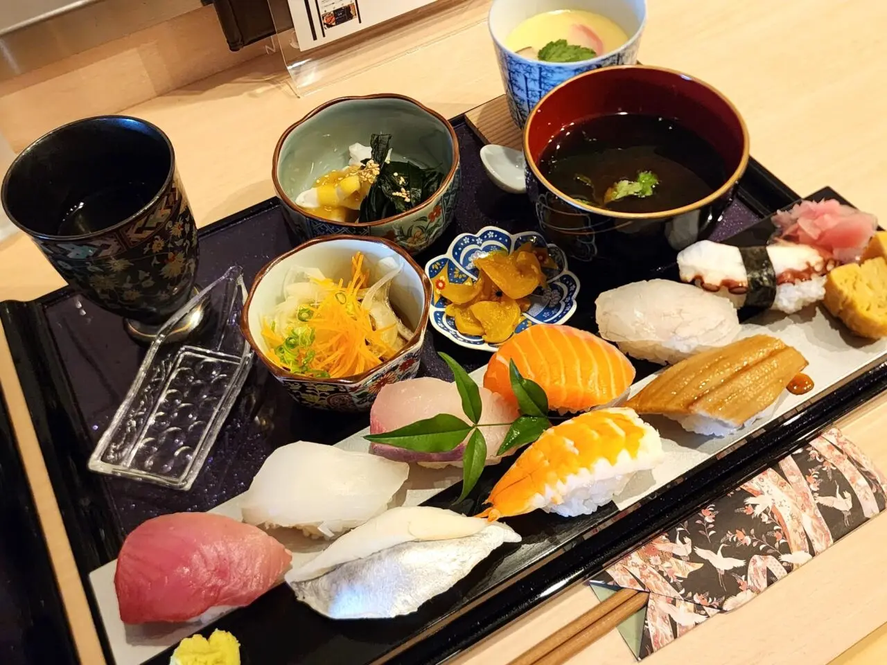 「鮮処 旬里(SHUNRI)」にぎり御膳