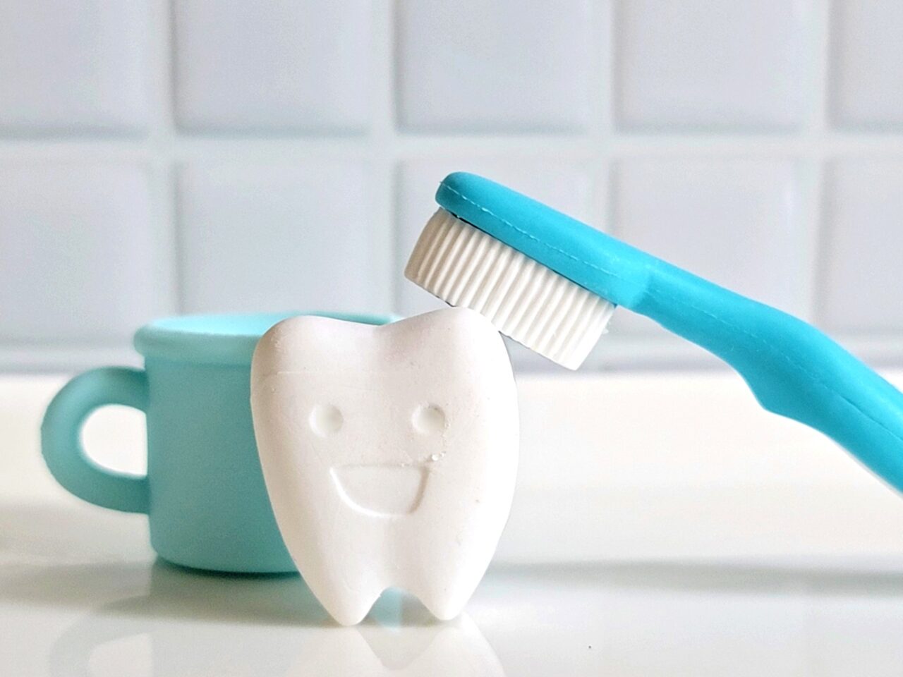 歯・歯磨き・ホワイトニングのイメージ