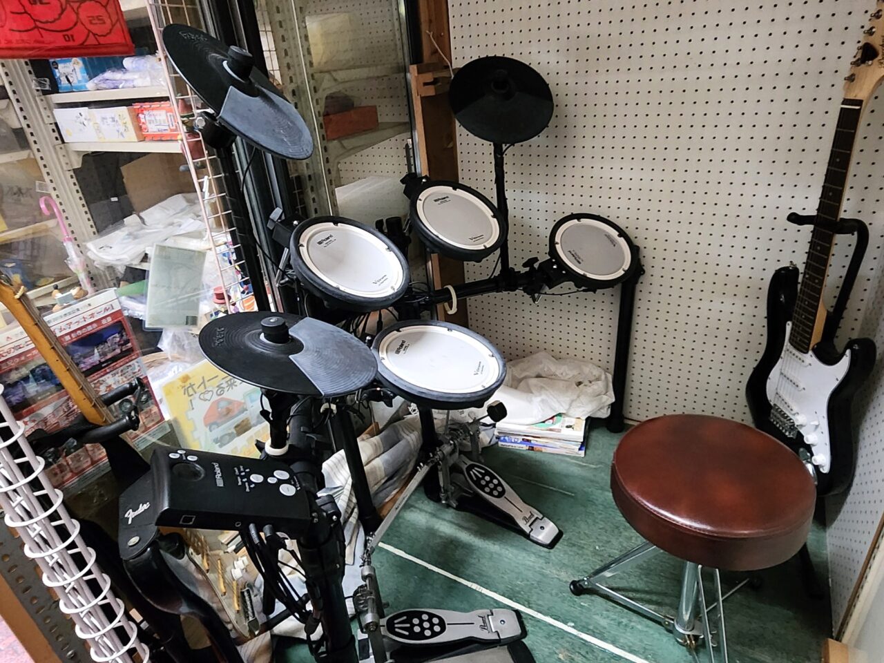 「引田ひなまつり」2026年で80周年「とまや商店」の店内