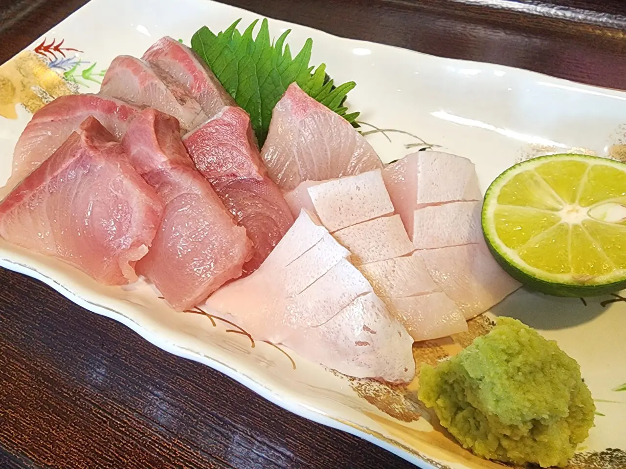 魚の旨い店「大漁」すだちぶり(単品)