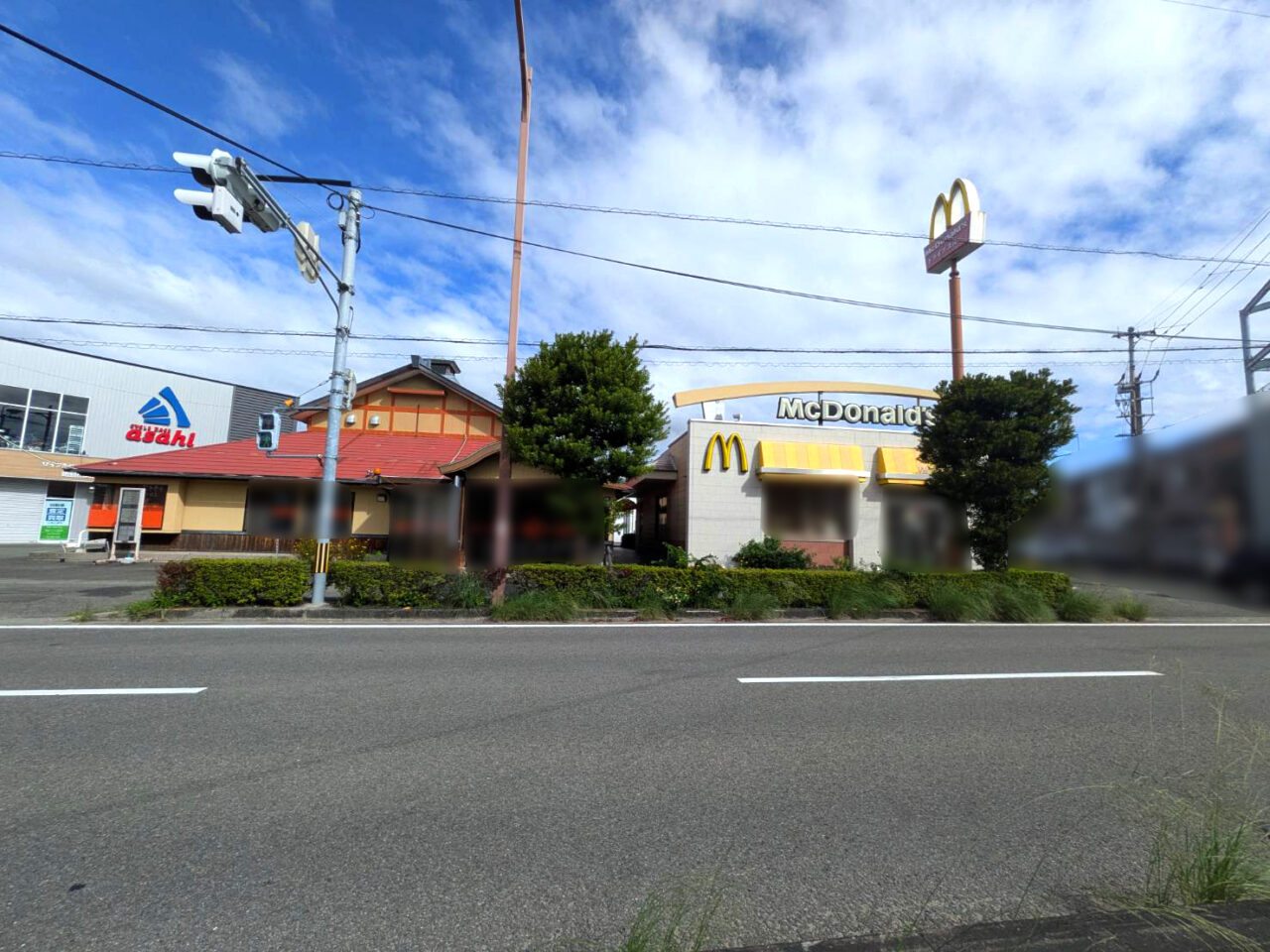 移転のため閉店予定となっている「マクドナルド矢三店」店舗外観と周辺環境