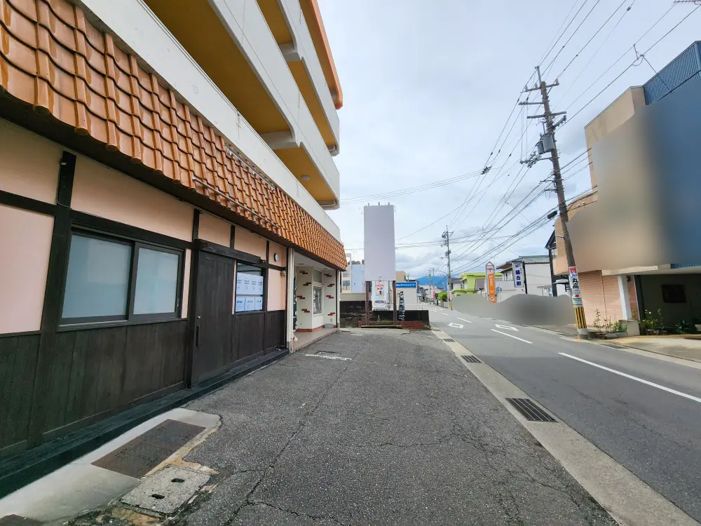 街の定食屋さん「ゆうひ食堂」店舗外観&周辺環境