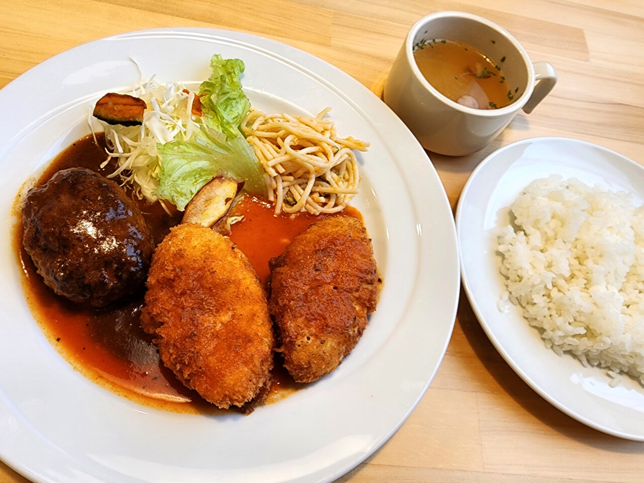 「Racine(ラシーヌ)」100gハンバーグ&エビクリームコロッケセット