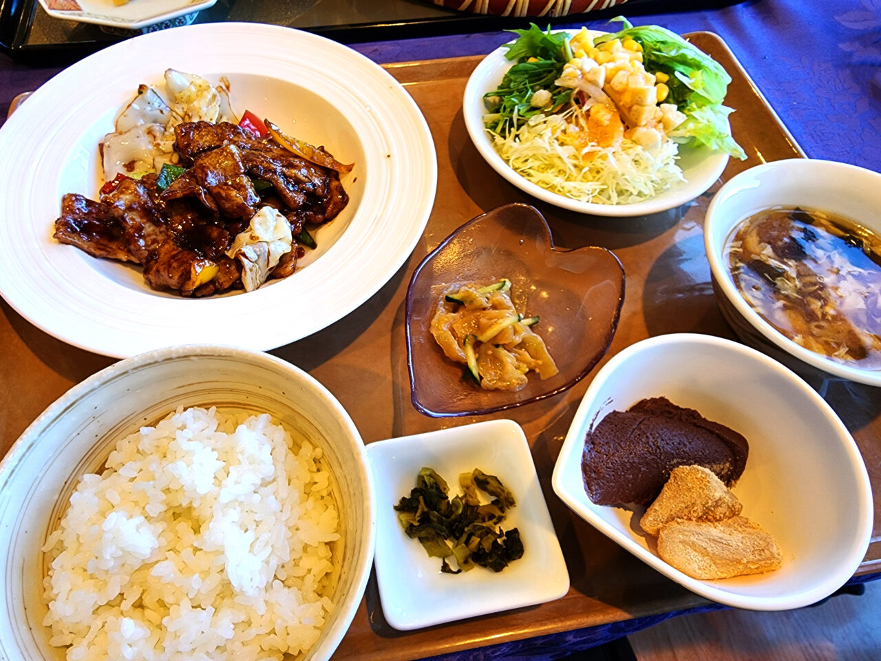 ホテル千秋閣「レストラン聚楽」ランチ